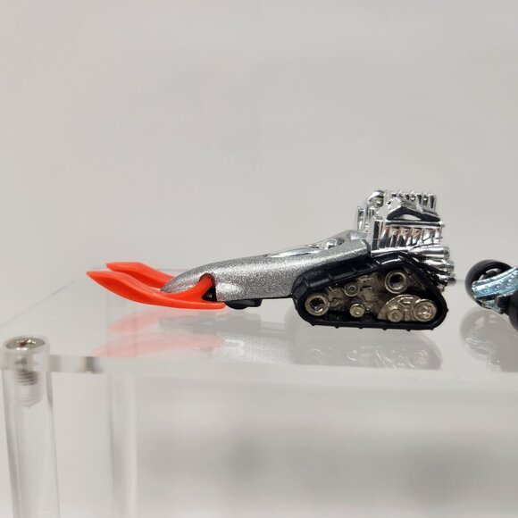 Lot of (9) Hot Wheels Diecast Cars 1996-2022 1/64 (g2) - Picture 3 of 11